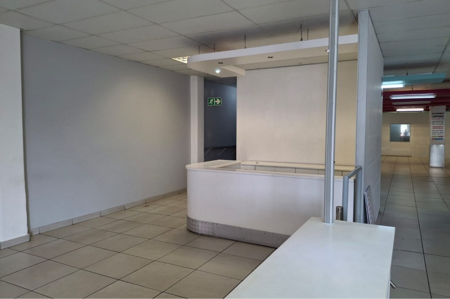 To Let commercial Property for Rent in Korsten Eastern Cape